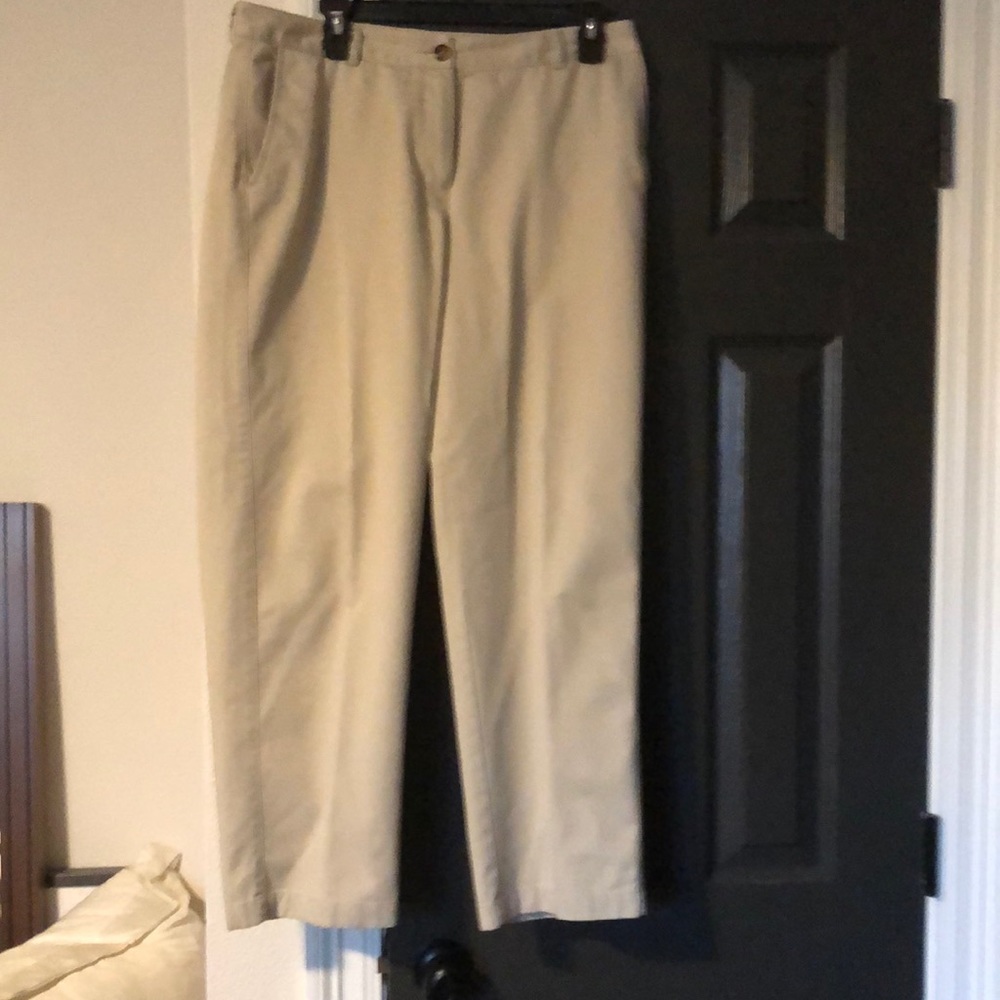 LLBean khaki women’s trousers in petite